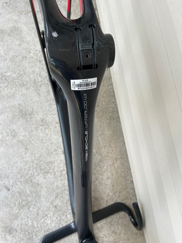 TREK MADONE 9.0 Carbon Rim Brake Frame Set with brakes and handlebar. Size 60cm. - Picture 16 of 16