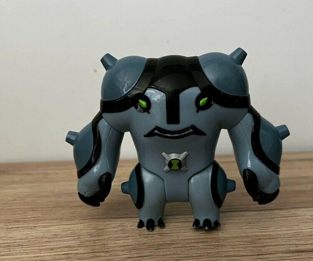 BEN 10 ULTIMATE ALIEN *Multi Listing* Action Figures Mugs Soft Toys Etc