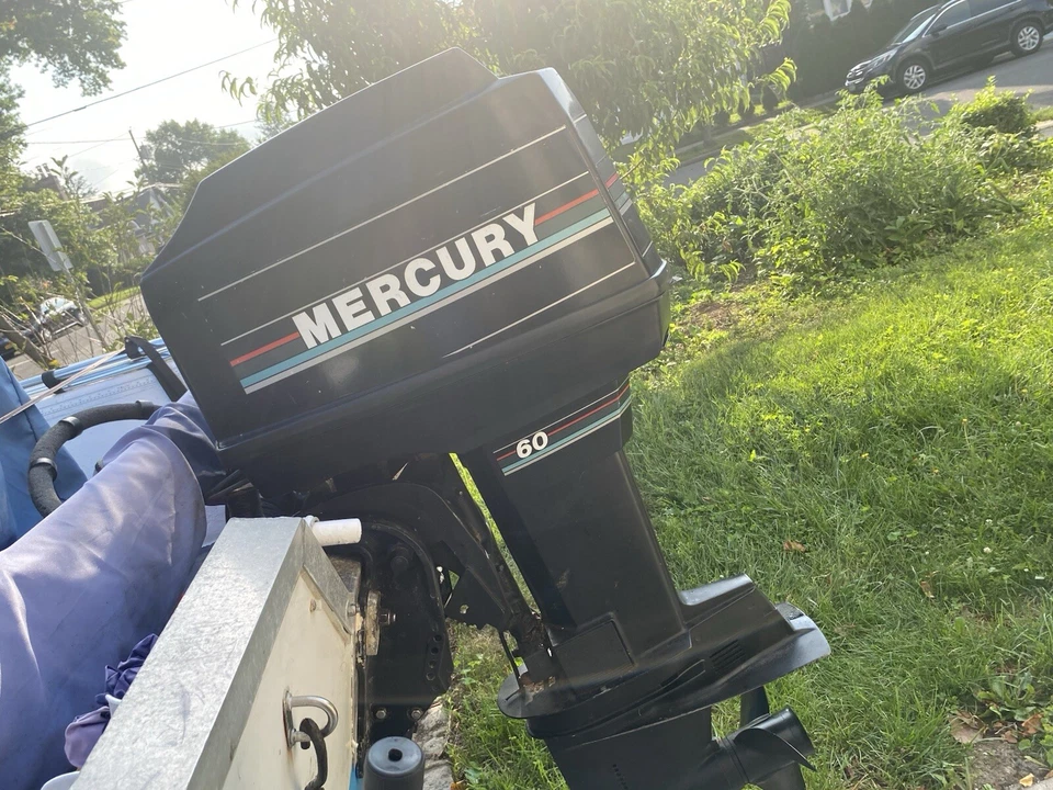 Mercury 60hp Outboard Motor 2 Stroke 3 Cylinders 20 Inch GOOD Condition 1993 Foto 2 de 4