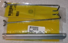 GENUINE JOHN DEERE 415 425 445 BATTERY HOLD DOWN KIT M89185 M118450+WINGNUTS