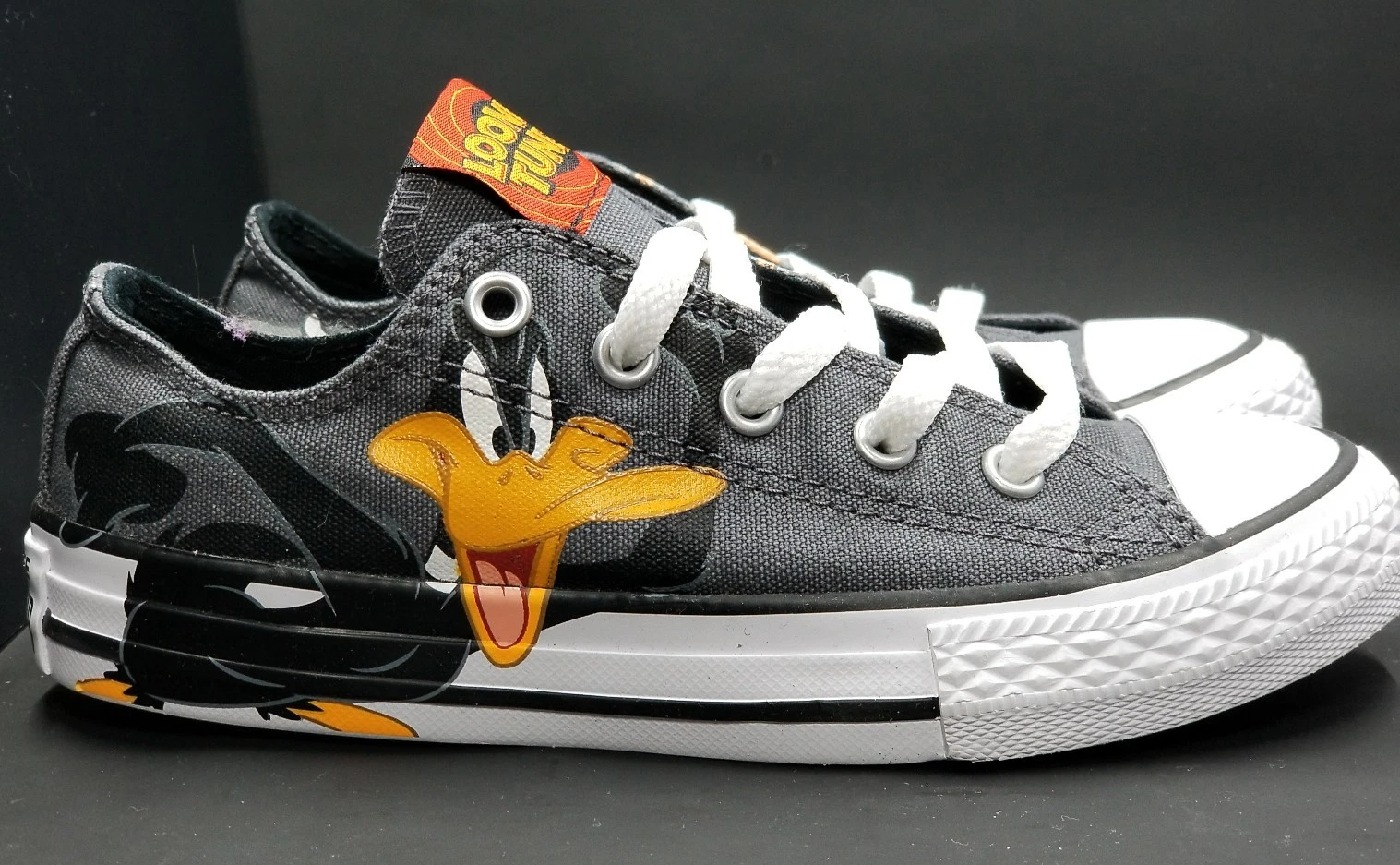 CONVERSE CHUCK TAYLOR ALL STAR LOONEY TUNES TOP BASSO TAGLIA 13C 358892f