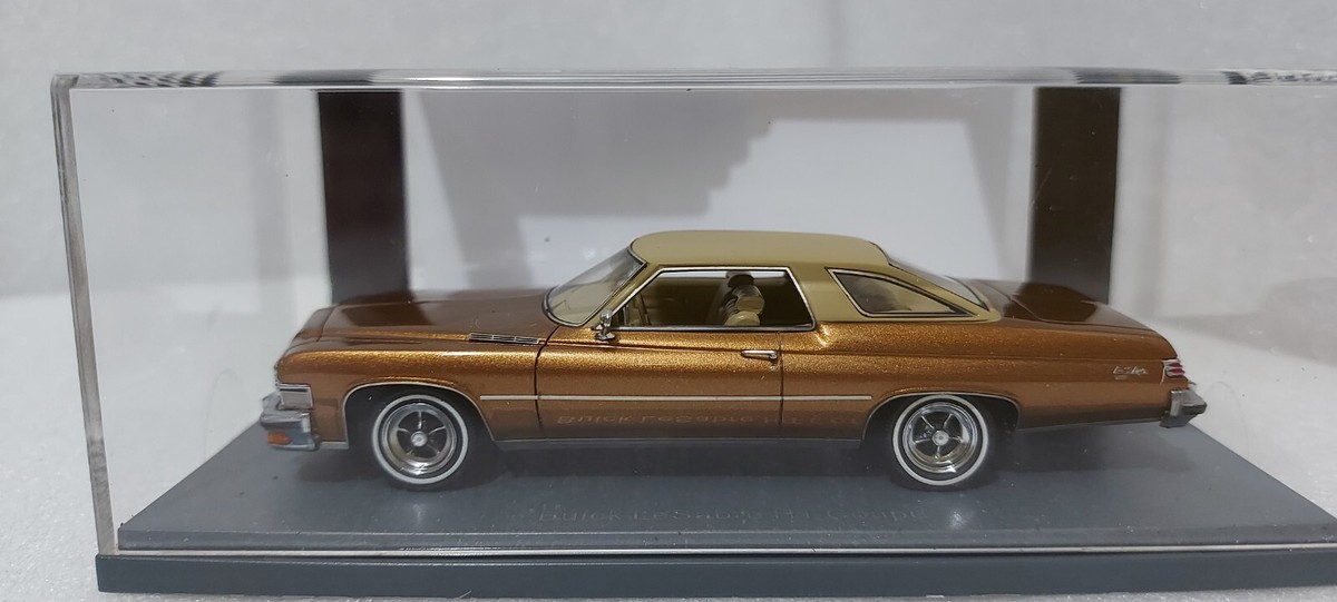 Buick LeSabre HT Coupe 1974 Brown Met Beige 1:43 Neo NEO44120