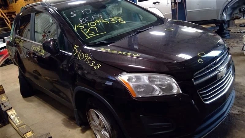 Brazo limpiaparabrisas izquierdo conductor Chevrolet Trax 13 14 15 Foto 2 de 4