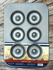 USA PAN Donut Pan 6 Well Commercial Bakeware Aluminized Steel PTFE PFOA BPA Free