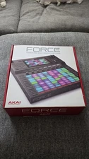 AKAI Professional FORCE Standalone Music Production, MIDI Sequencer & DJ Open Bx
