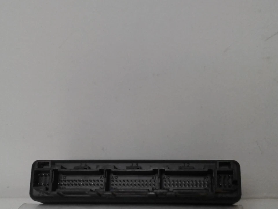 Módulo de control de carrocería usado se adapta a: camioneta GMC Sierra 1500 2007 control de carrocería centavo BCM Foto 3 de 4