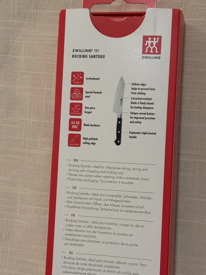 Cuchillo ROCKING SANTOKU 5,5 pulgadas Zwilling PRO, Hecho en ALEMANIA, Acero al Carbono 140-0SR Foto 4 de 4