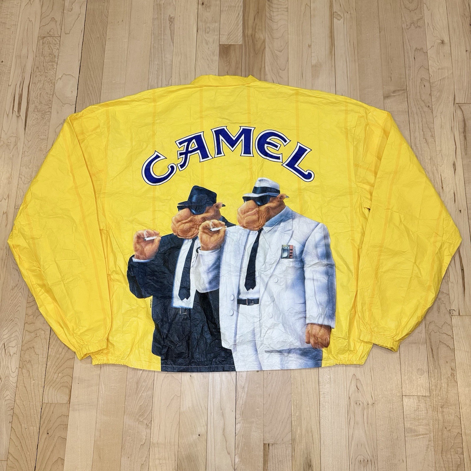 Chaqueta cortavientos ligera vintage 1992 Camel Joe cremallera completa XL 26x26 amarilla
