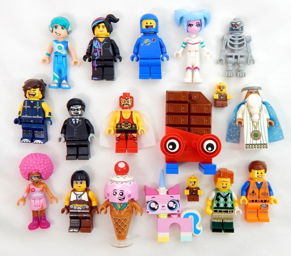 NEW LEGO MOVIE - 3 RANDOM FIGURES - Lot minifig minifigure emmet wyldstyle baby - Image 3 of 3