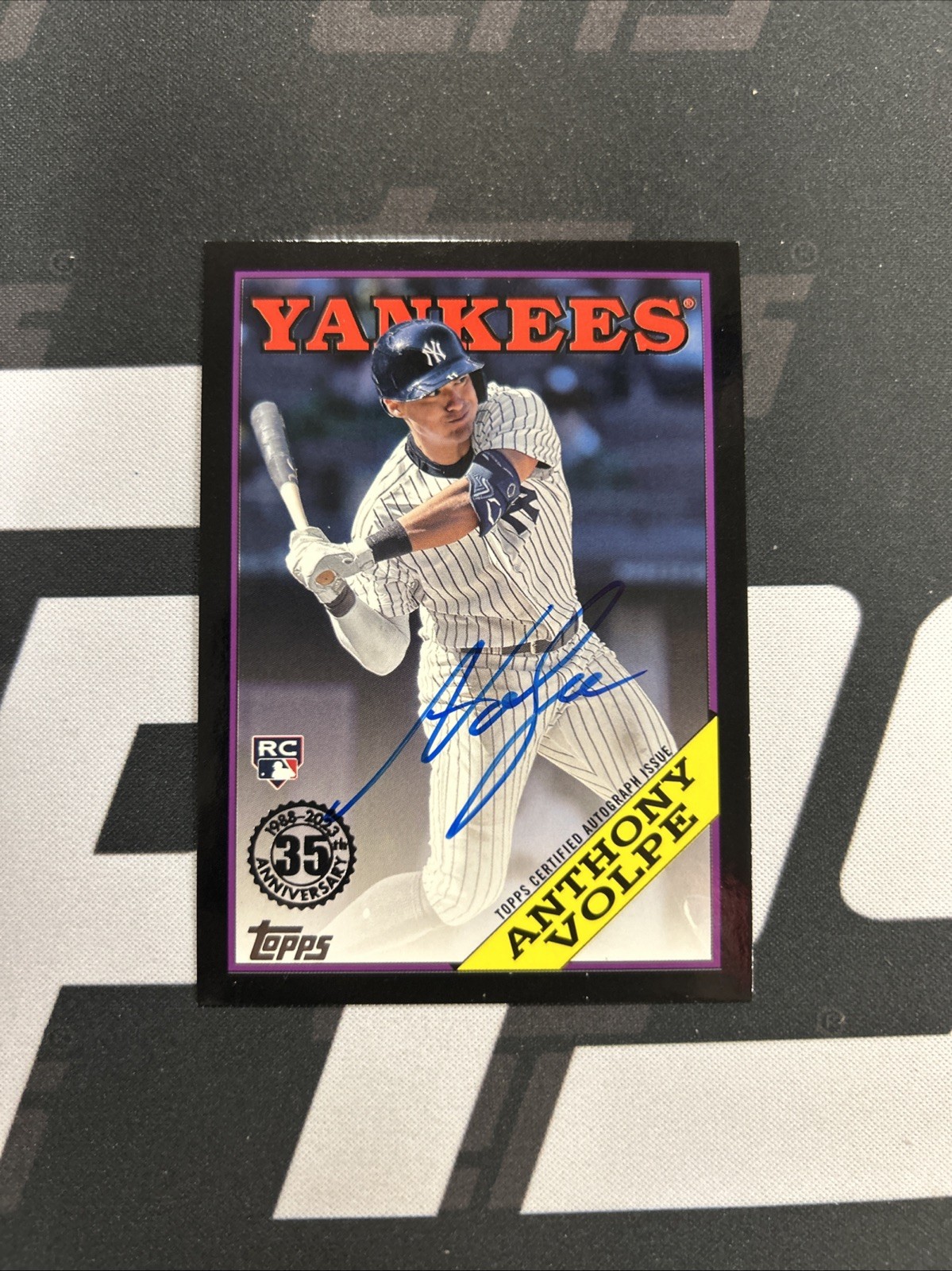 2023 Topps Update Baseball Anthony Volpe 1988 Rookie Auto Black Border /199