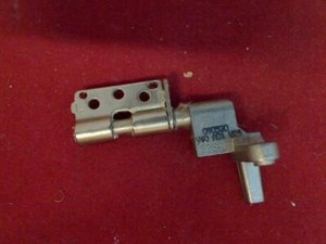 TFT LCD Display Scharnier Links (L) Medion E5214 MD97680 (1)