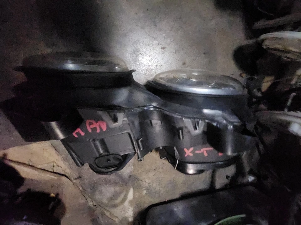 2001 03 2004 06 2007 2008 JAGUAR X-TYPE LEFT DRIVER HALOGEN HEADLIGHT - Image 2 of 3