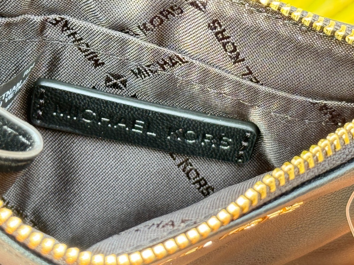 MICHAEL KORS JET SET TRAVEL SMALL COIN POUCH ID HOLDER WALLET 