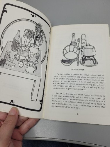 Vintage 1970 Cookbook Fondue by Donna Grimes Potpourri Press Fondue Recipes USA - Foto 8 di 10