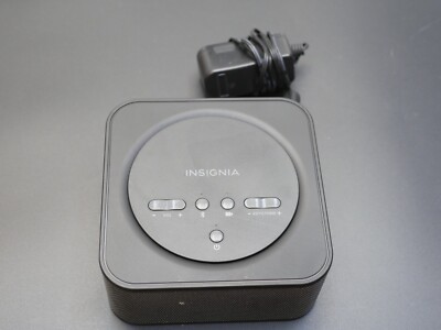 Insignia Pico Projector With Premium Audio Portable NS-PR200 EB