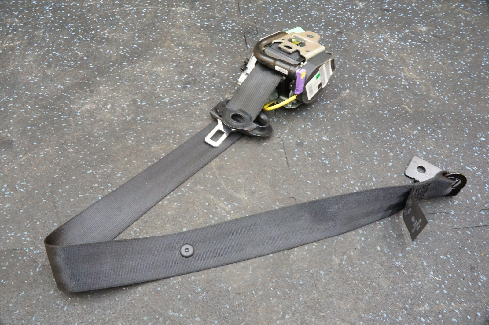 Rear Right Seat Belt Retractor Black 3W5857806 OEM Bentley Flying Spur 2006-09