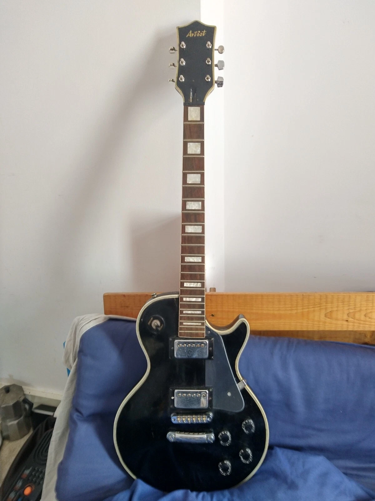 Picture 1 of 5