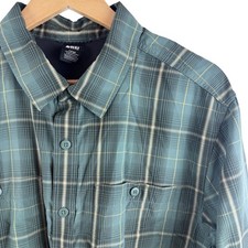 REI Co-op Button Down Mens Large Green Plaid Vented Hiking Shirt 193093