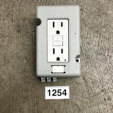 Allen Bradley 1492-REC15G Ser. A GFCI Receptacle (Tote 2)