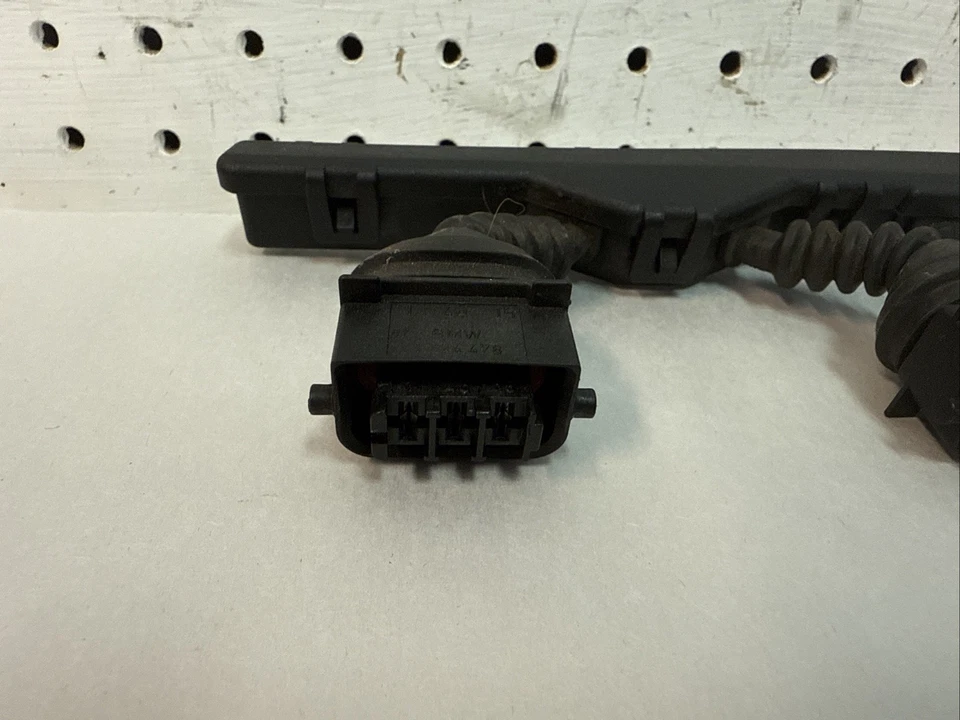 Chicote de fios bobina de ignição motor 1999-02 BMW E39 530i 528i 525i - Imagem 2 de 4