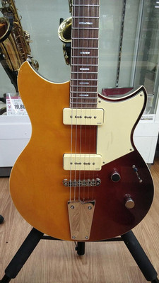 YAMAHA REVSTAR RSS02T Used 2023 Maple body Rosewood fingerboard w