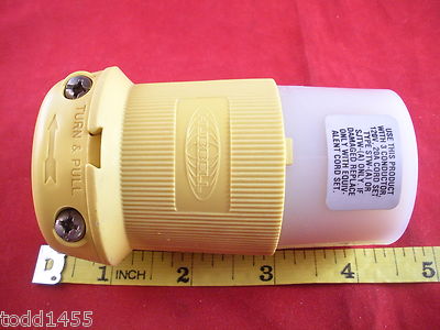 Hubbell HBL23CM13 Female Connector Body Adapter 20a 125v Twist Lock Plug STW-(A)
