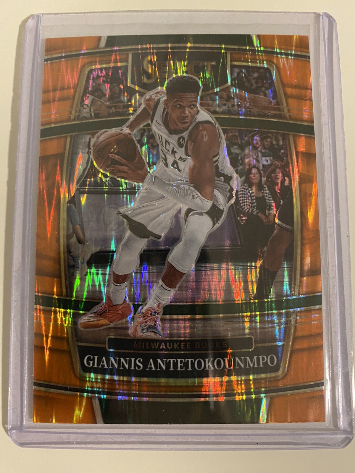 2021-22 Panini Select Giannis Antetokounmpo Orange Flash Prizm #35 Milwaukee