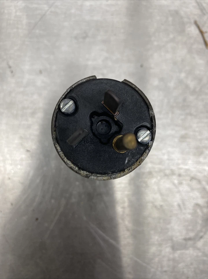 NEW APPLETON ECP-20232 20-Amp EXPLOSION PROOF PLUG 20A 250V 2P 3W ECP20232 NIB  - Image 4 of 4