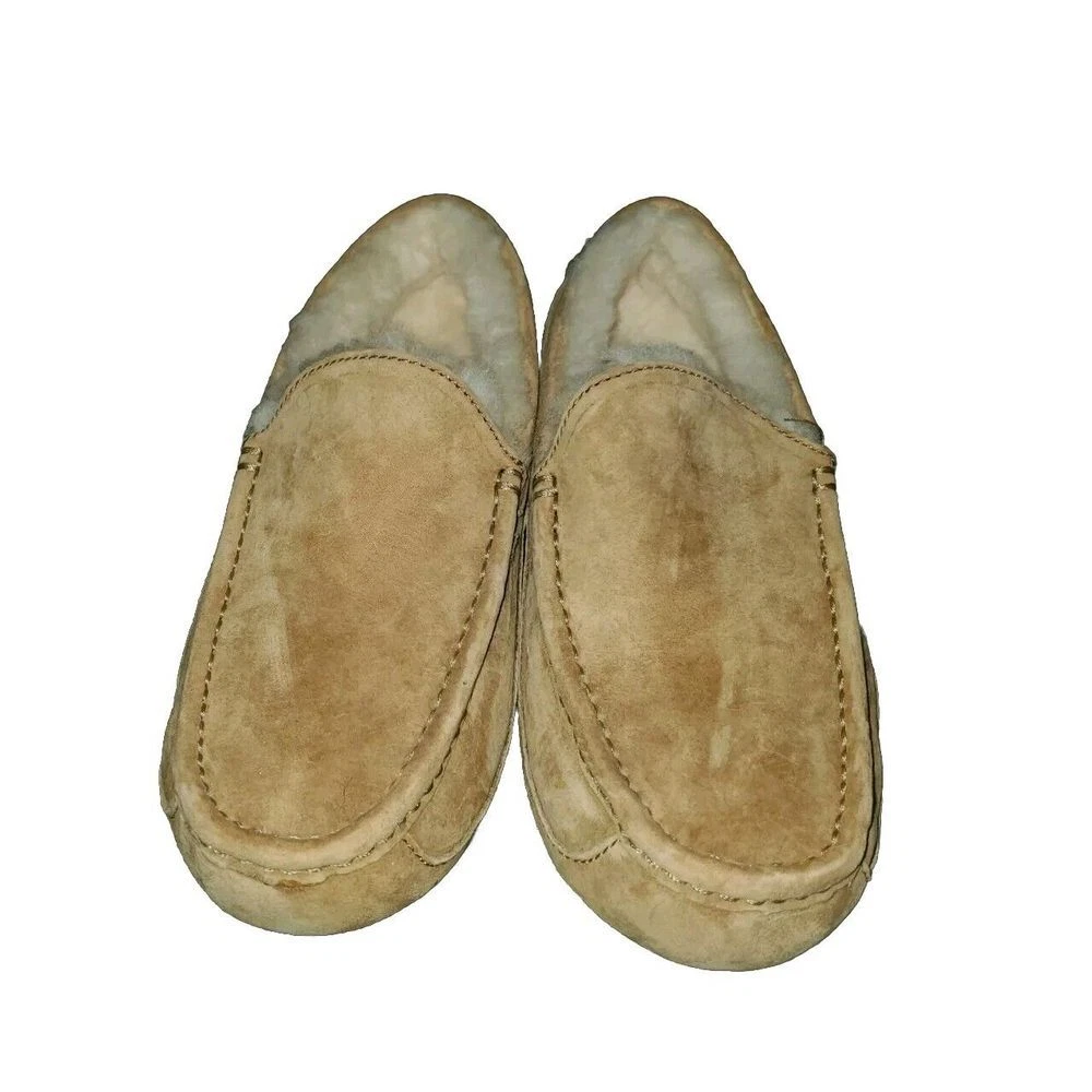 UGG Moccasin Men display picture 2
