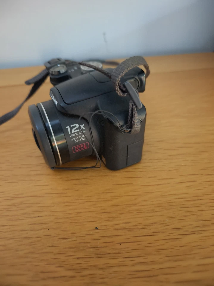 Panasonic Lumix DMC-FZ8, photo 3 of 5