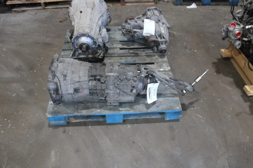 2013 Hyundai Genesis Manual Transmission 6SP RWD 95K Miles OEM Part 400-62457 Foto 3 de 4