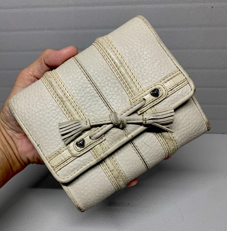 Cartera de cuero vintage Brighton beige doble pliegue  Foto 2 de 4