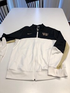 nike travel jacket
