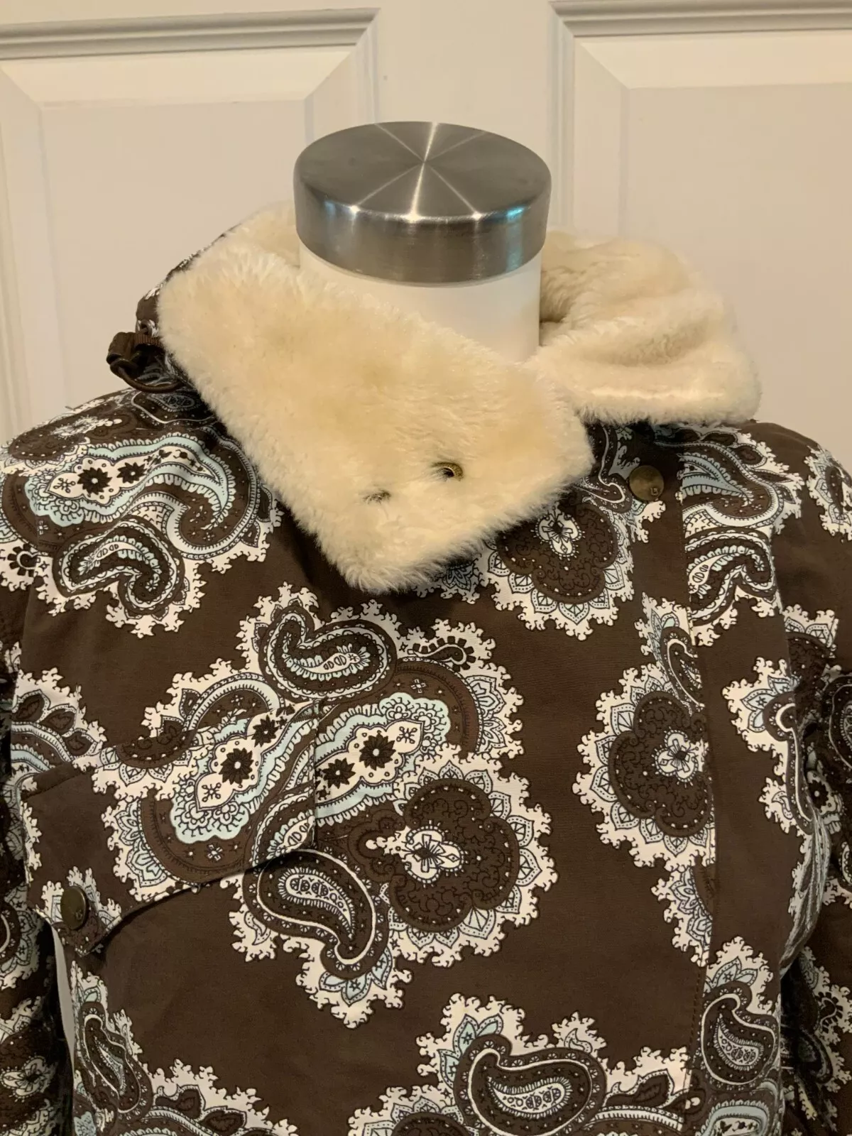 burton floral paisley hooded ski snowboard jacket