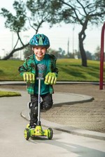 Razor Jr. Monsters Hands Kix Scooter ~ New In...