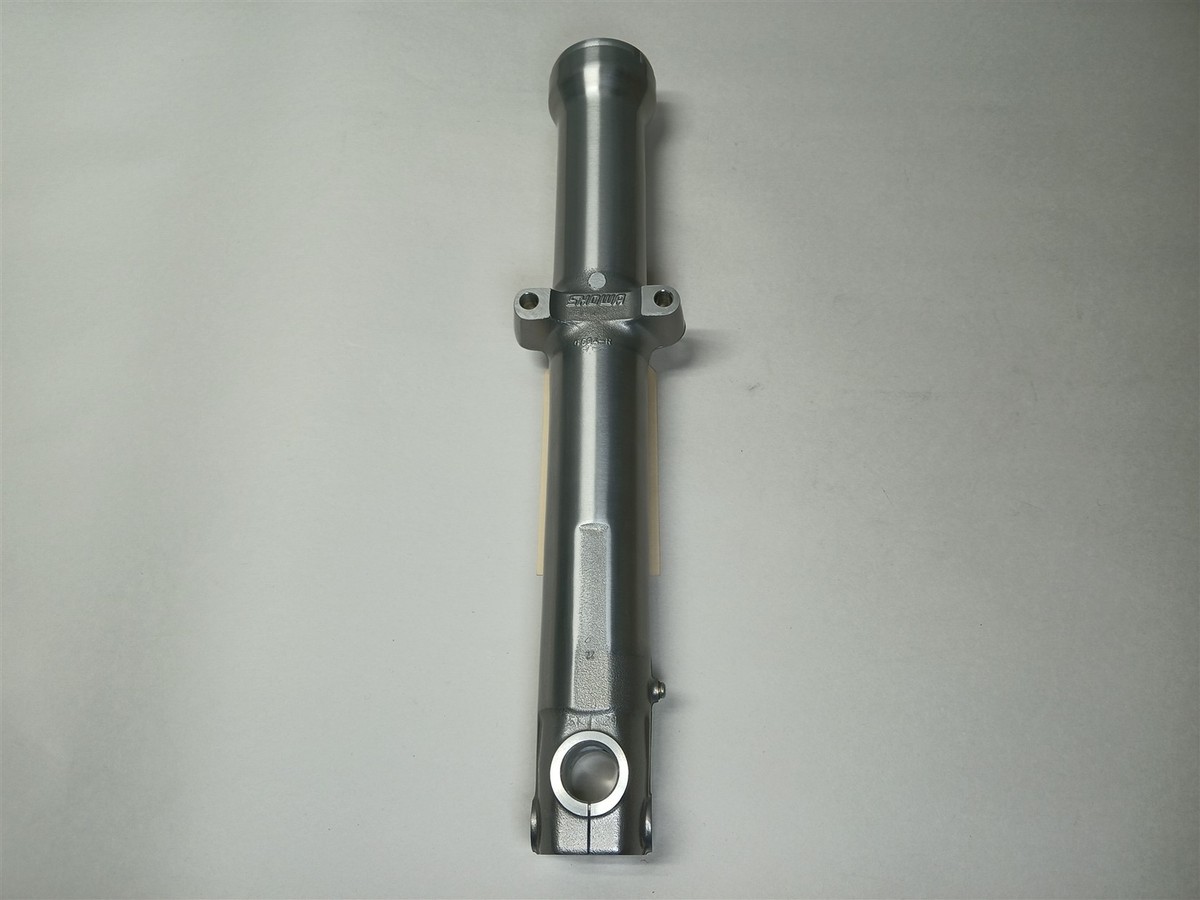 けー Harley-Davidson New 00-03 Dyna 00-07 Sportster Right Lower