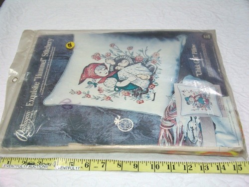 Almohada Vintage Paragon Hummel Costura Chick Girl 0366 NUEVA EN PAQUETE - Imagen 2 de 4