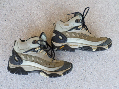 Merrell  "Pulse 2" tan leather, waterproof, hiking boots. Women's 7.5 (eur 38)