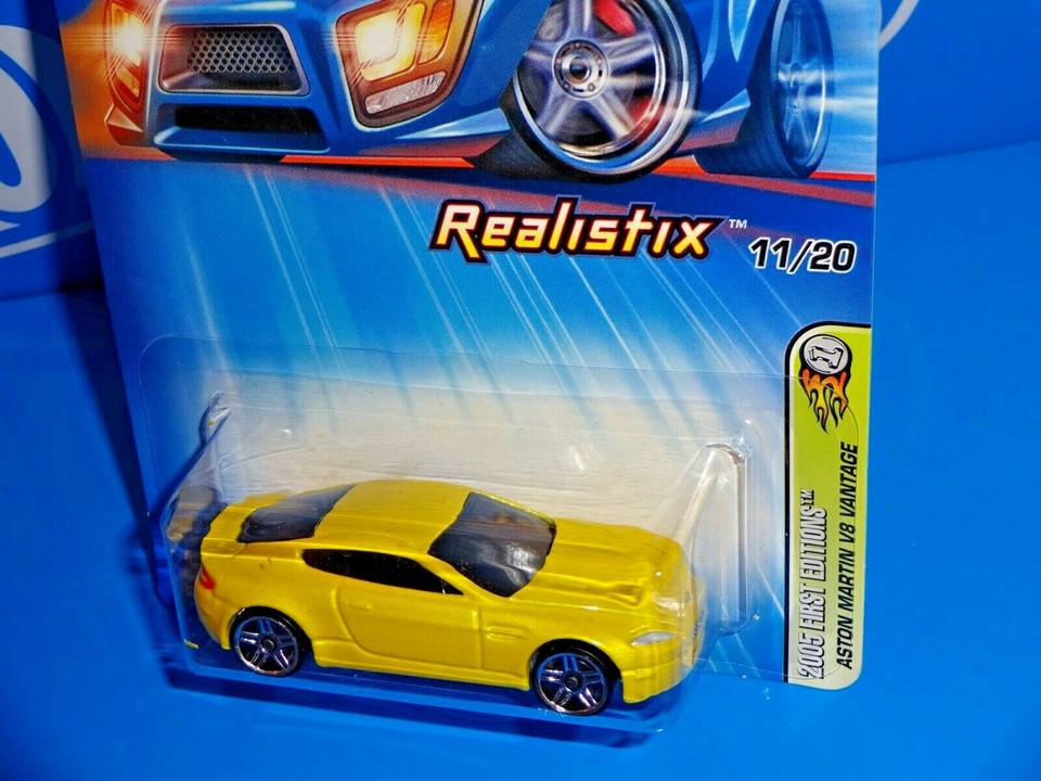 Hot Wheels 2005 Prime Editions 1:64 Yellow Scale Aston Martin V8