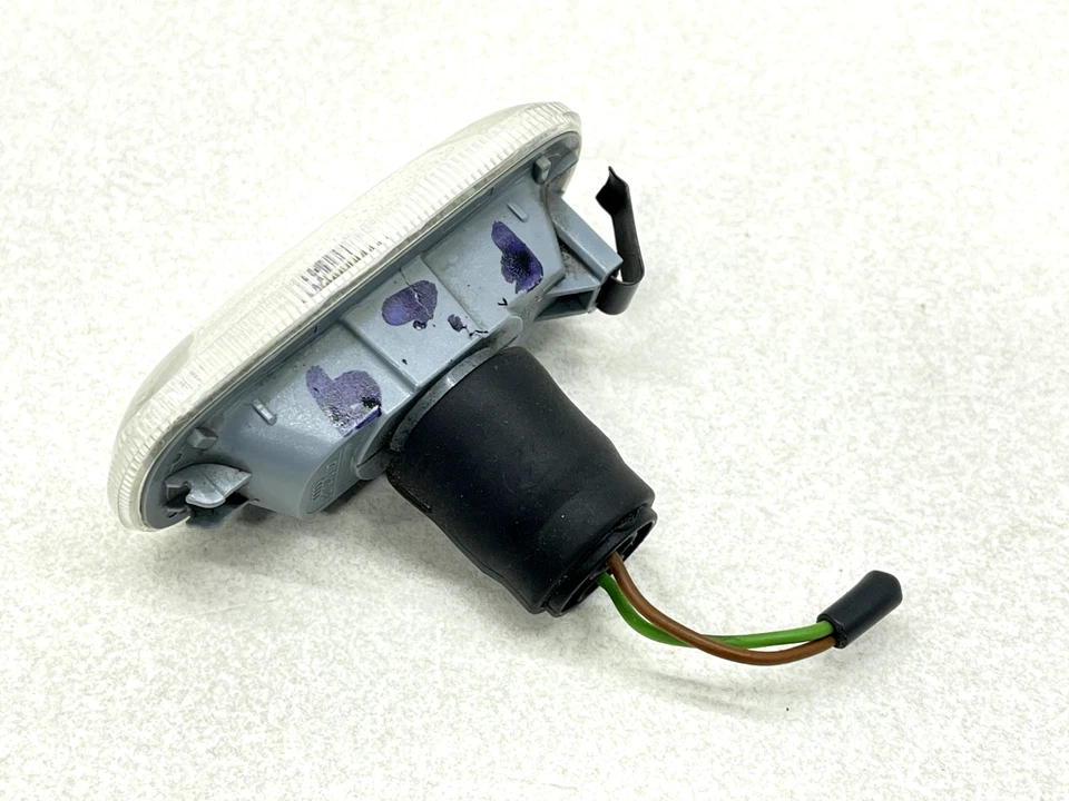 2005-2011 AUDI A6 QUATTRO REPETIDOR FRONTAL DIREITO LÂMPADA DE SETA FABRICANTE DE EQUIPAMENTO ORIGINAL - Imagem 3 de 4