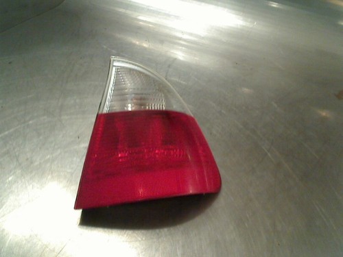 RÜCKLICHT RECHTS REAR LIGHT RIGHT BMW 3 serie Touring (E46/3) 2003 #67578