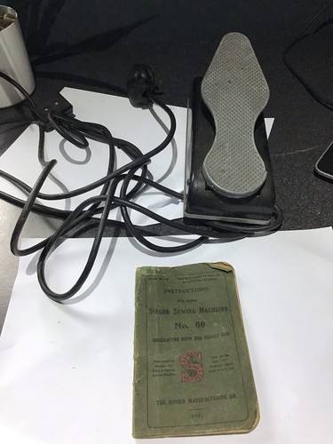 Singer Fußpedal Controller Metall Schuhform Nähmaschinenaufsatz Vintage