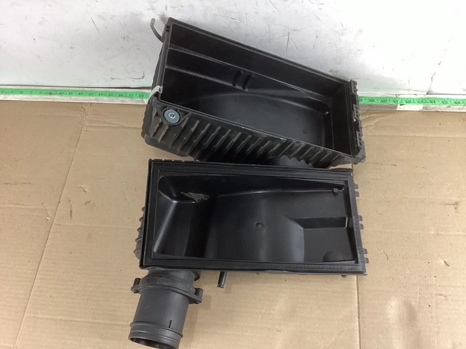 2007 - 2015 Audi Q7 3,6 л воздухоочиститель фильтр коробка / корпус 7L6129601T OEM - Изображение 4 из 4