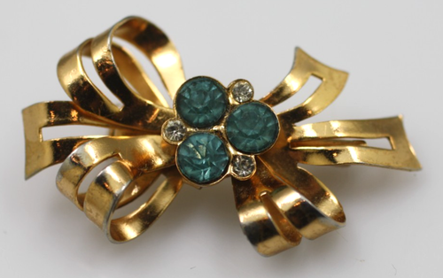Vintage small 1950's signed Coro light blue rhinestones ribbon bow pin brooch - Picture 1 of 4