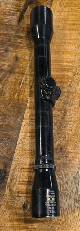 United Golden Hawk 4x32 Gun Scope Fine Reticle