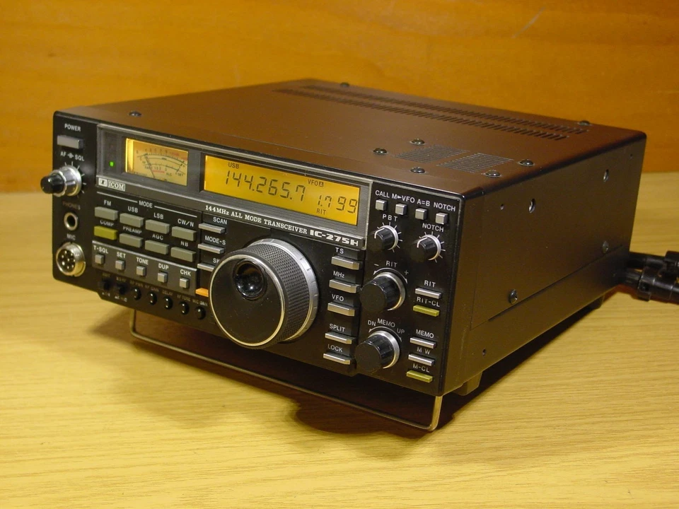 ICOM IC-275H 144MHz 100W ALLMODE SENDE-EMPFÄNGER mit ORIGINAL-MANUAL + MIKROFON - Bild 4 von 4