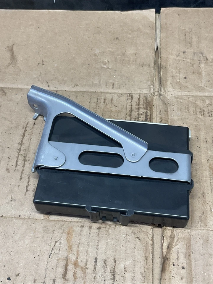 07-09 Lexus LS460 Smart Key Control Module Computer Assembly 89990-50041 - Image 4 of 4