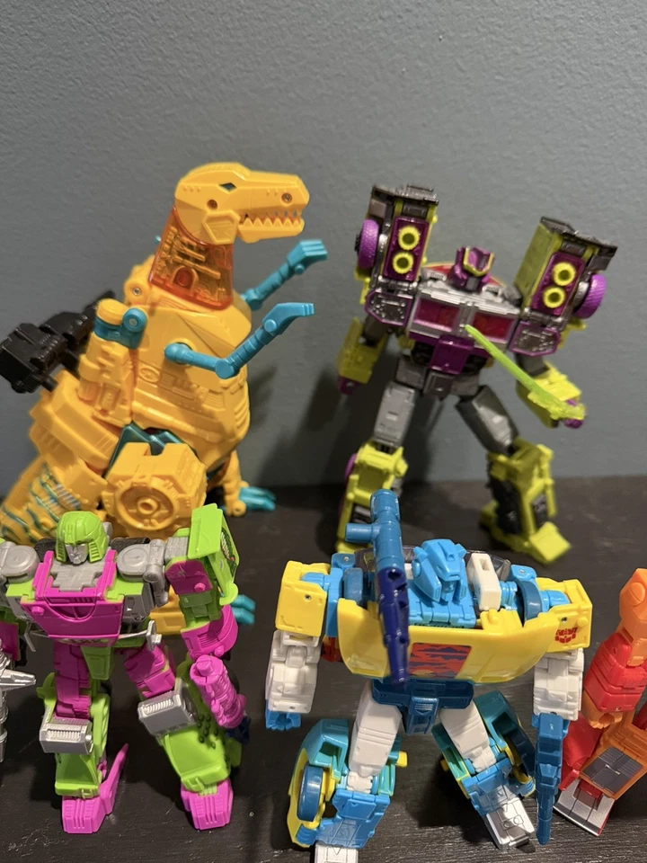 Transformers Legacy Evolution G2 Universe 6 figure lot - Image 4 of 4