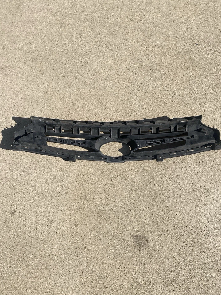 Hyundai Genesis 2013-2016 cupé parrilla superior delantera OEM 86351-2M300 Foto 4 de 4