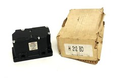 ARO Fluid Power 4-Way Directional Control Valve H212BD NOS